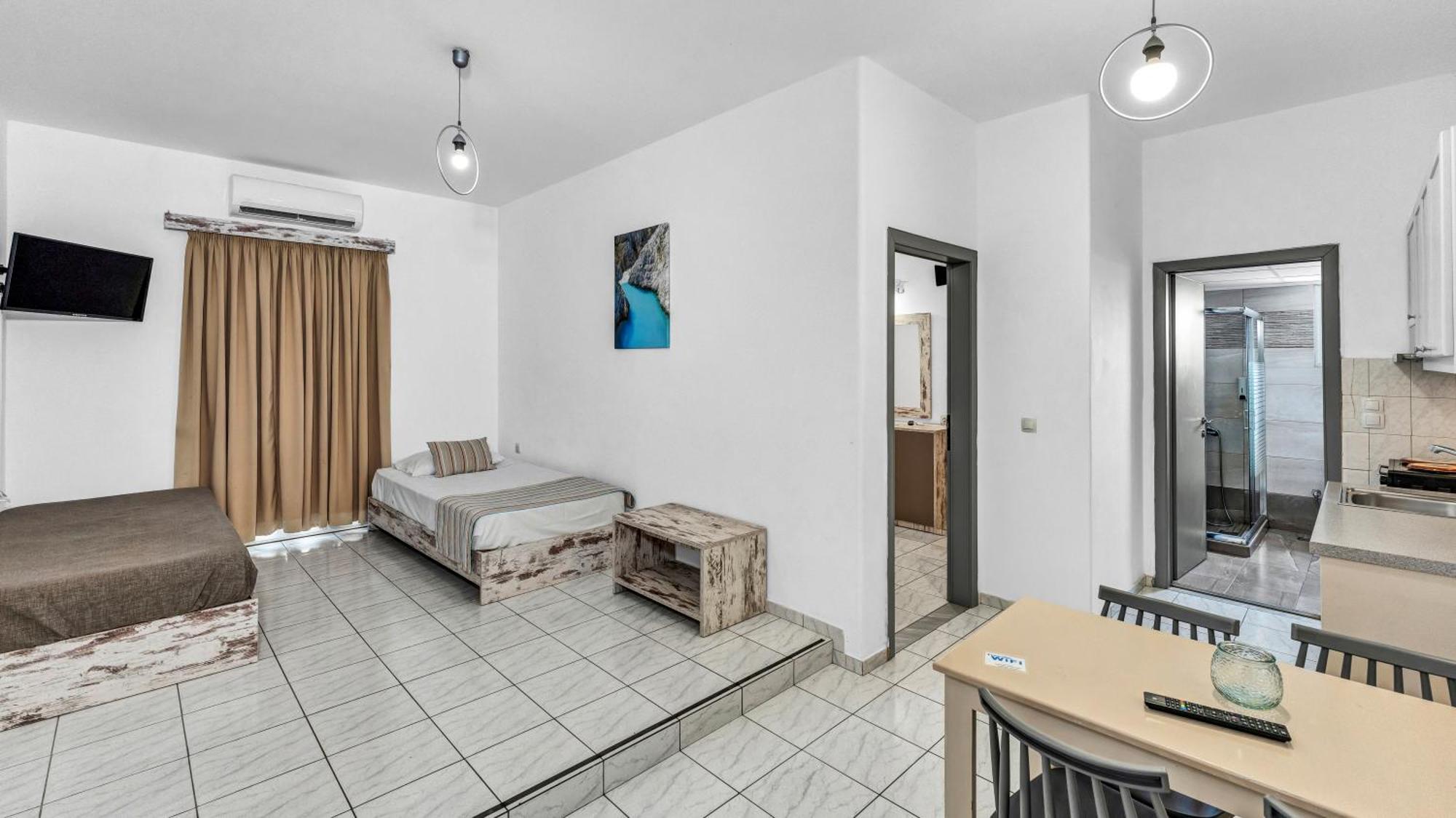Evina Rooms & Suites Kokkini Hani Extérieur photo